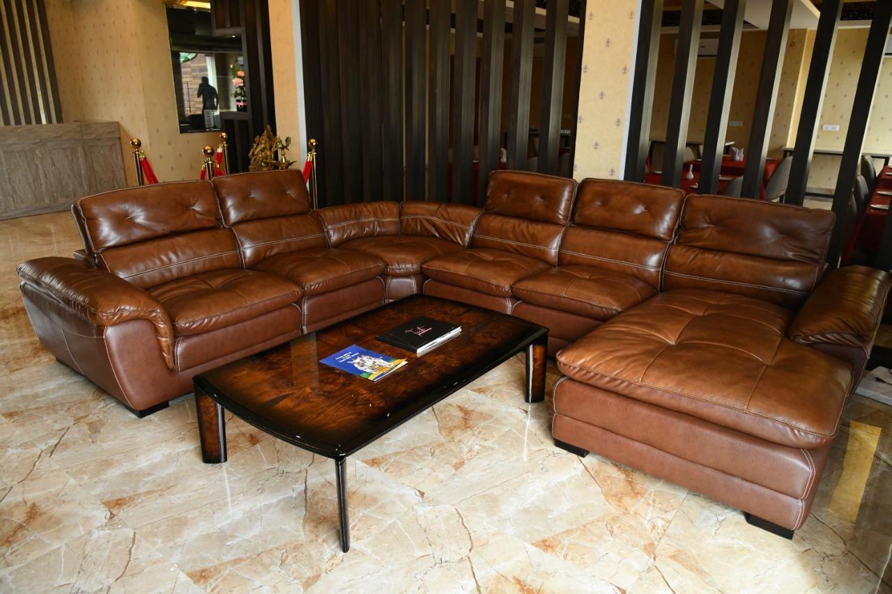 Faith Cricket Club & Resort Bhopal Ngoại thất bức ảnh