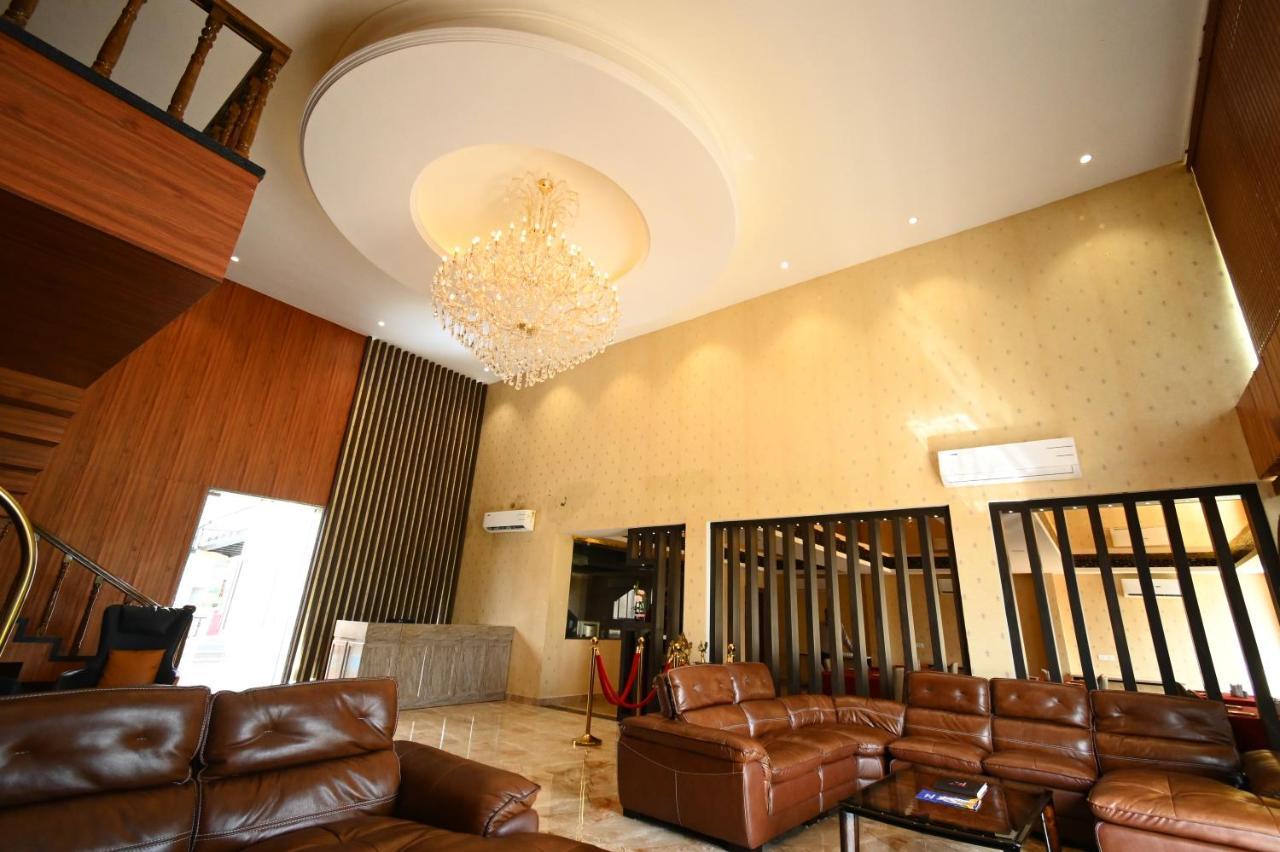 Faith Cricket Club & Resort Bhopal Ngoại thất bức ảnh