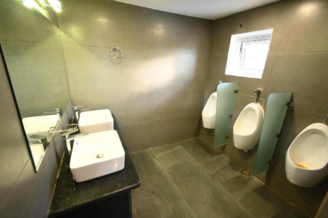 Faith Cricket Club & Resort Bhopal Ngoại thất bức ảnh