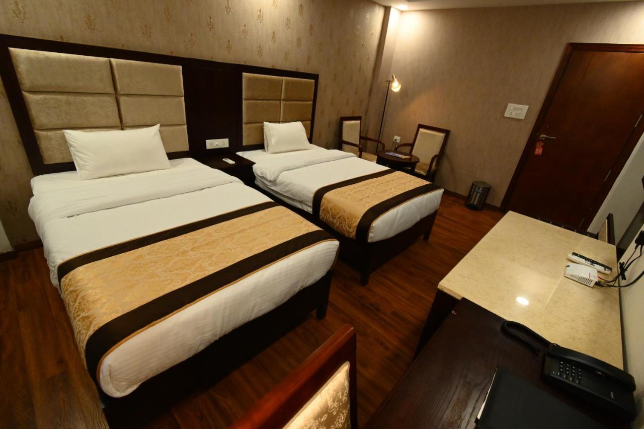 Faith Cricket Club & Resort Bhopal Ngoại thất bức ảnh